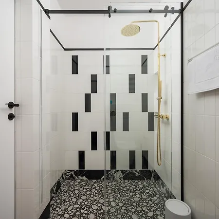 Nowolipki Deluxe Red Daire