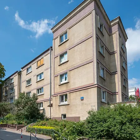 Nowolipki Deluxe Red Varşova